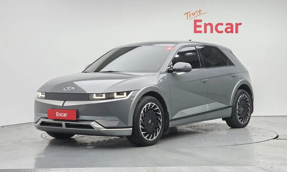 Photo 1 - Hyundai Ioniq 5