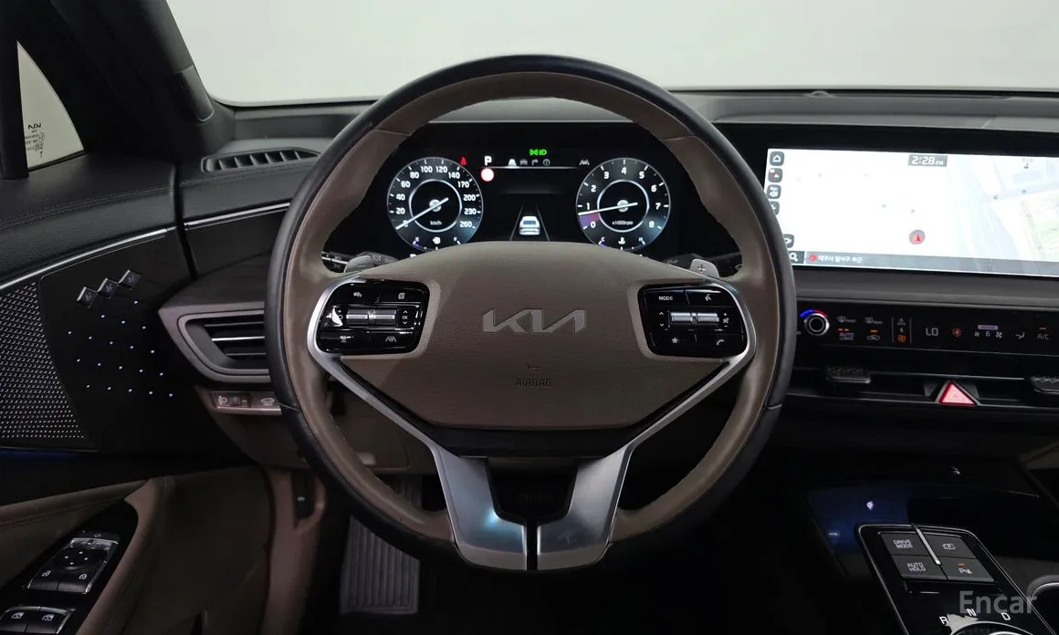 Фото 13 - Kia K8