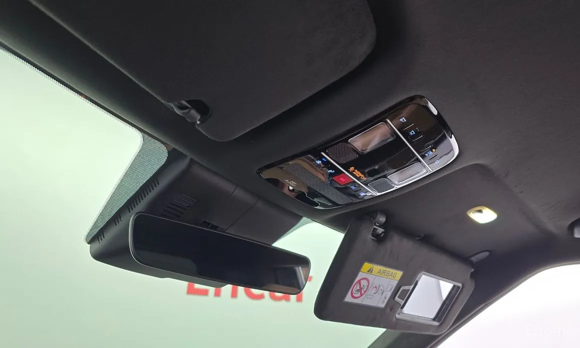 Фото 17 - Hyundai Santa Fe