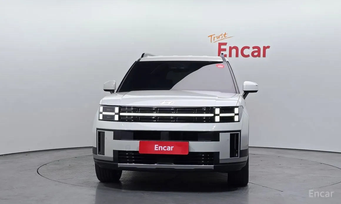 Фото 3 - Hyundai Santa Fe