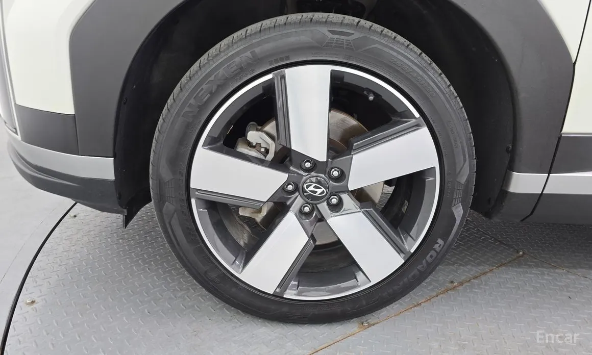 Фото 5 - Hyundai Santa Fe