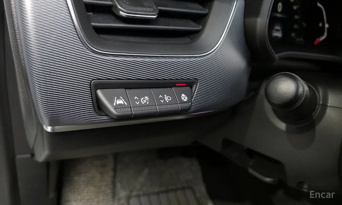 Фото 17 - Renault XM3