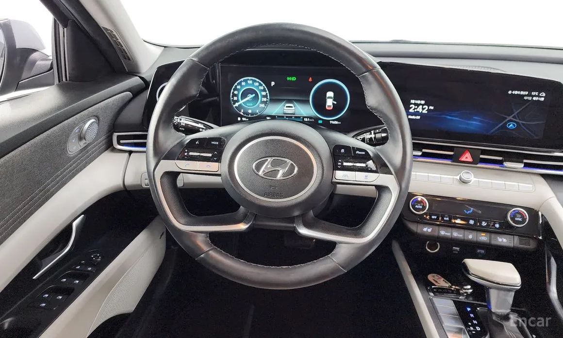 Фото 13 - Hyundai Avante