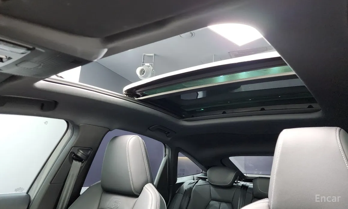 Фото 19 - Audi Q4 e-tron