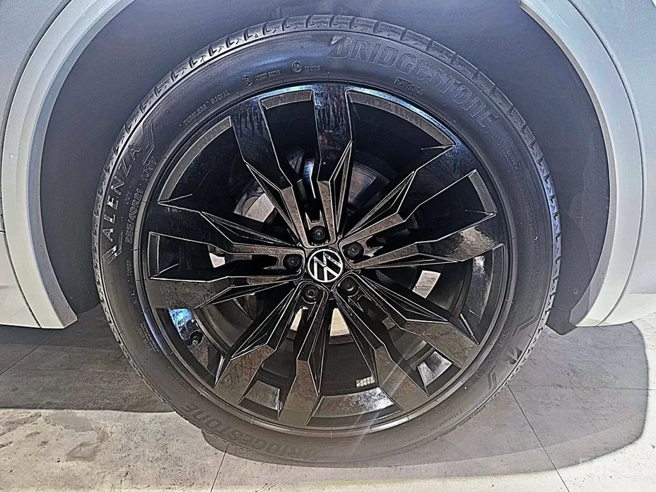 Photo 5 - Volkswagen Touareg