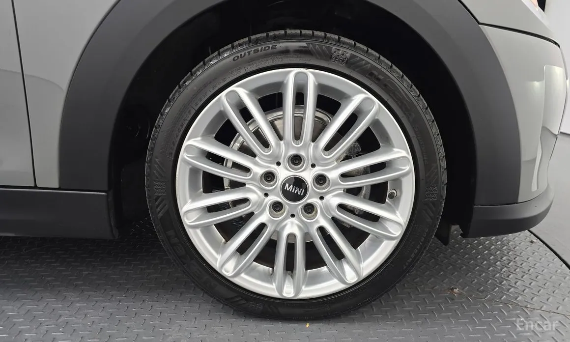 Фото 5 - Mini Cooper