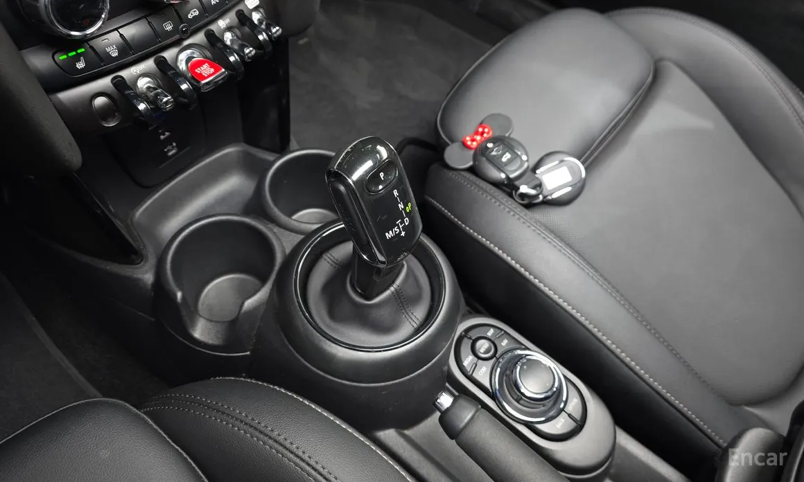 Фото 9 - Mini Cooper