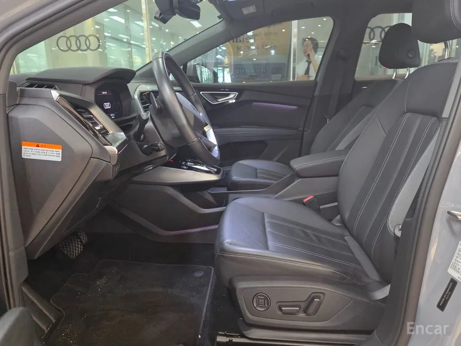 Фото 10 - Audi Q4 e-tron