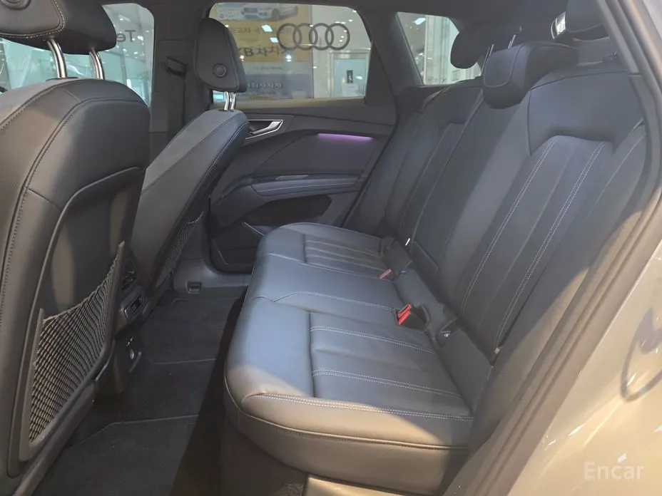 Фото 17 - Audi Q4 e-tron