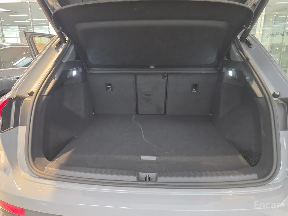 Фото 20 - Audi Q4 e-tron