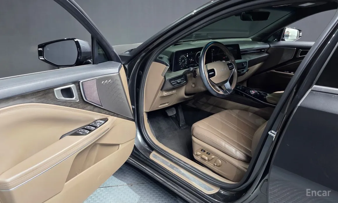 Фото 10 - Kia K8