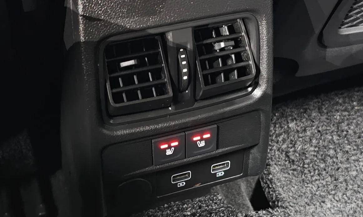 Фото 19 - Renault XM3