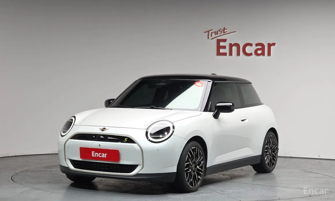 Фото 1 - Mini Cooper