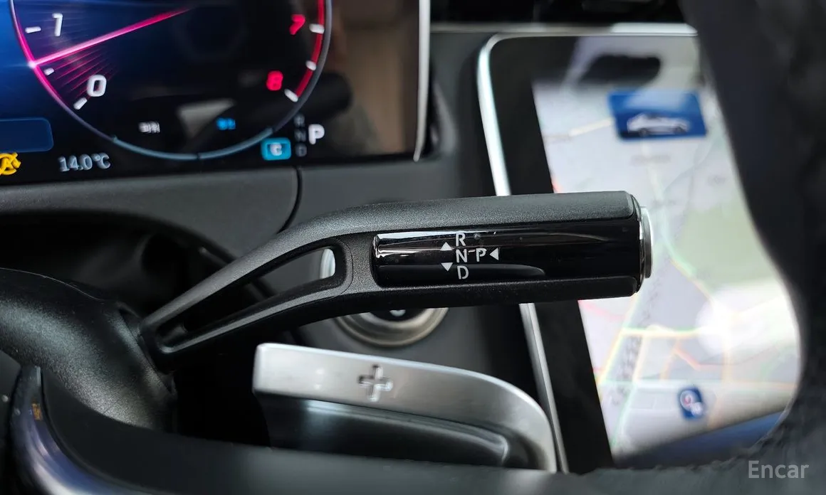 Photo 9 - Mercedes-Benz E-Class