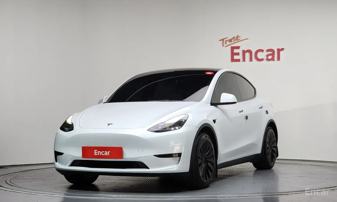 Фото 1 - Tesla Model Y