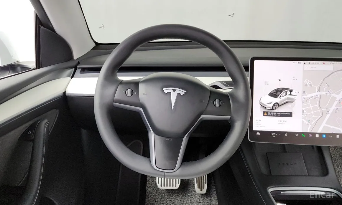 Фото 13 - Tesla Model Y