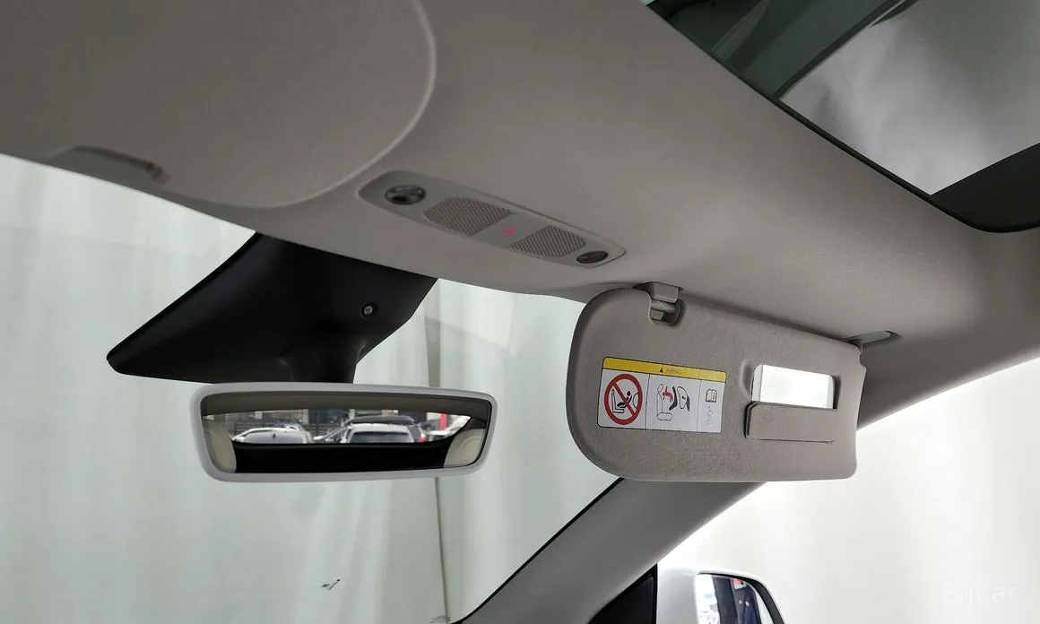 Фото 17 - Tesla Model Y