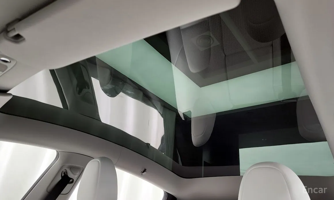 Фото 18 - Tesla Model Y