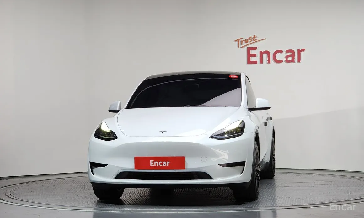 Фото 3 - Tesla Model Y