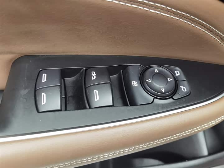 Фото 9 - Buick Regal