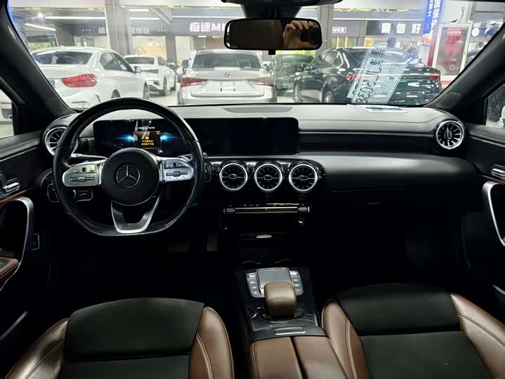 Фото 8 - Mercedes-Benz A-Class