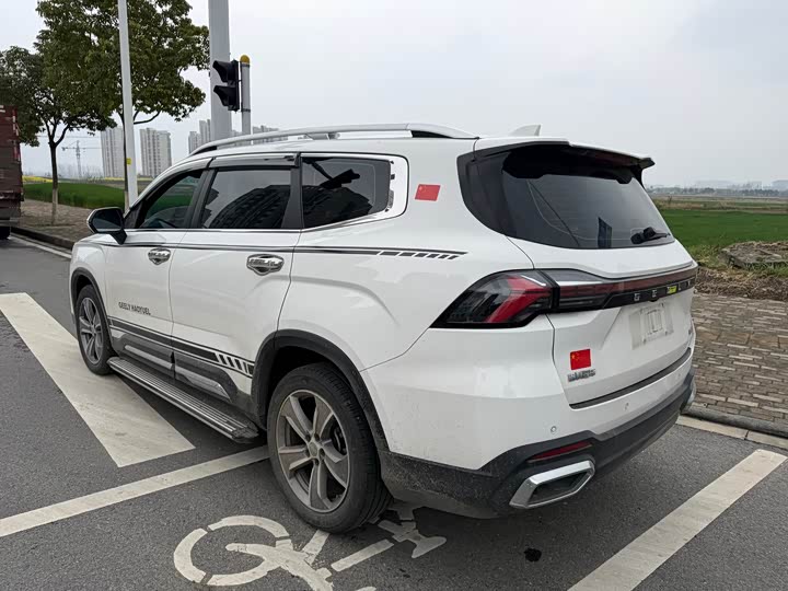 Фото 9 - Geely Okavango L