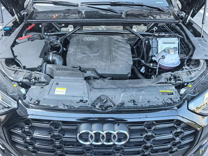 Фото 9 - Audi Q5L