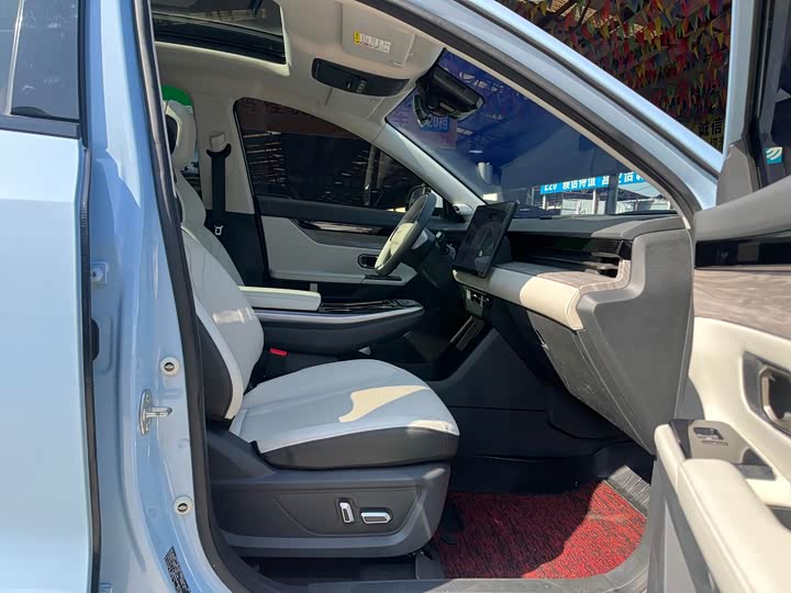 Фото 9 - Jetour Dashing