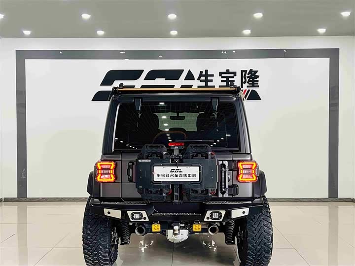 Jeep Wrangler 2021 2021款 2.0T 罗宾汉四门版