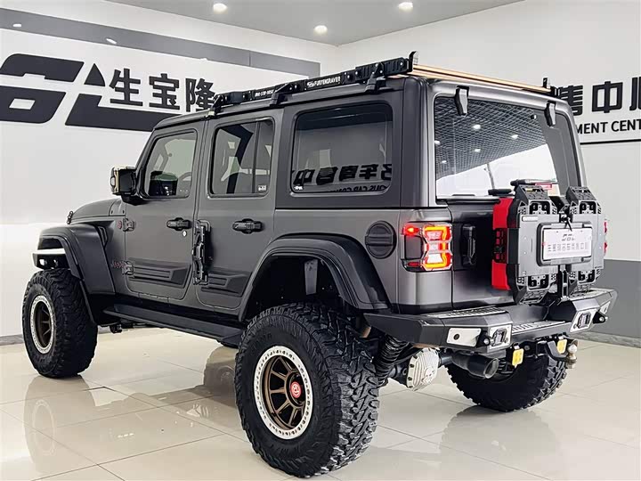 Jeep Wrangler 2021 2021款 2.0T 罗宾汉四门版