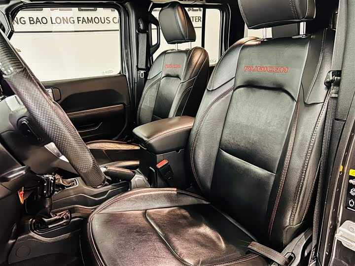 Jeep Wrangler 2021 2021款 2.0T 罗宾汉四门版