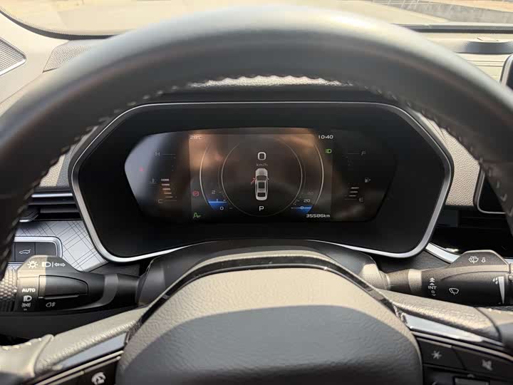 Фото 4 - Geely Preface