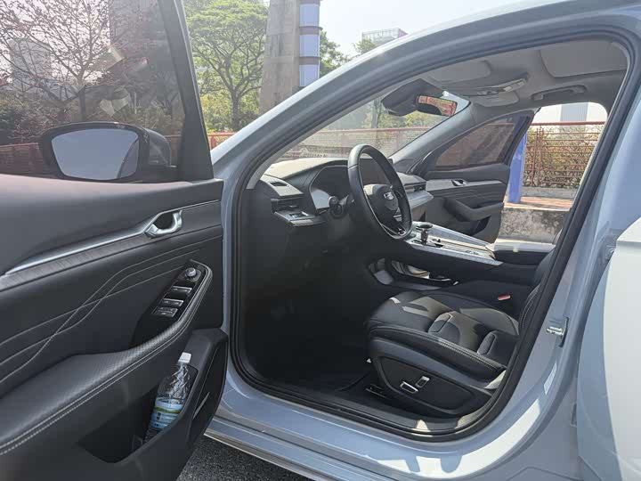 Фото 5 - Geely Preface