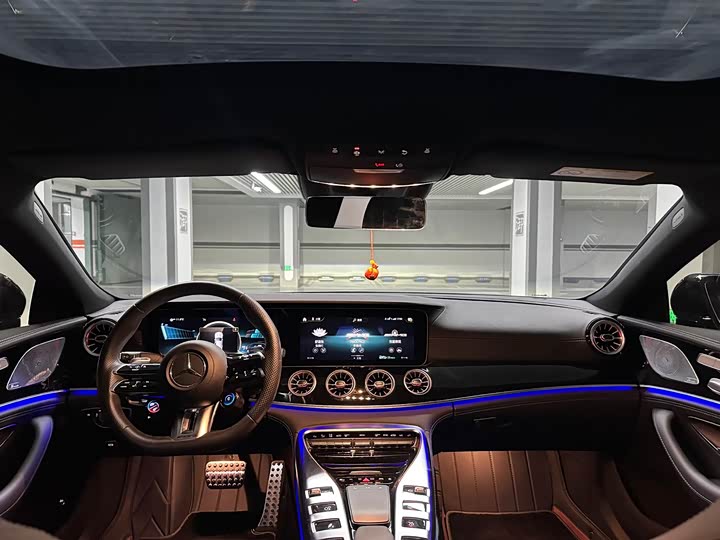 Photo 8 - Mercedes-Benz AMG GT