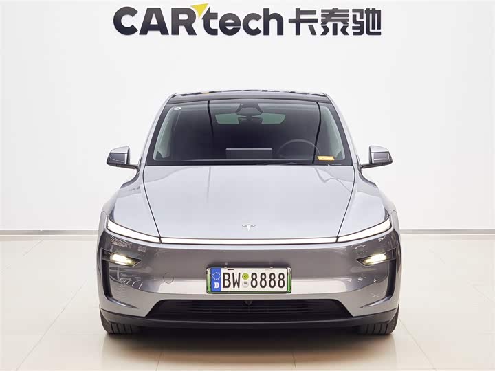 Photo 2 - Tesla Model Y