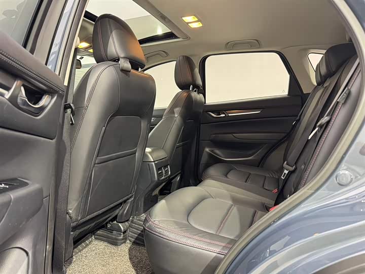 Photo 8 - Mazda CX-5