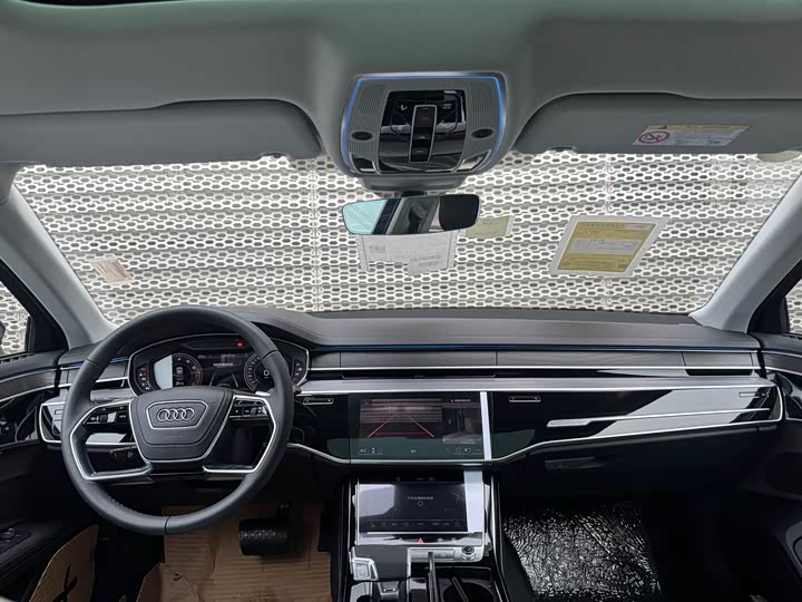 Фото 6 - Audi A8