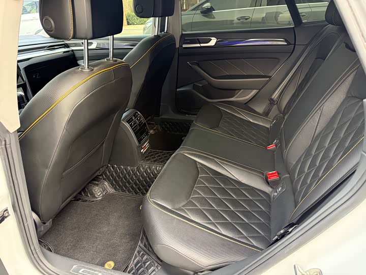 Фото 9 - Volkswagen CC