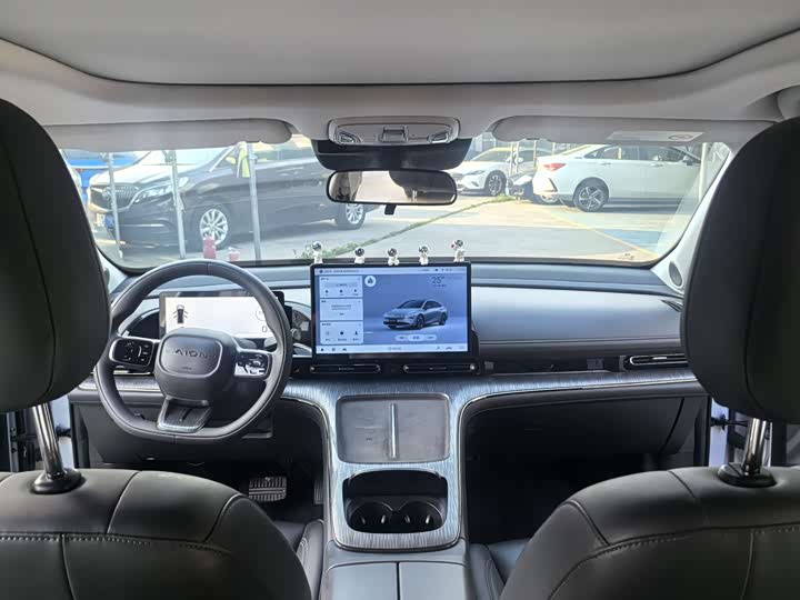 Photo 7 - GAC Aion S Max