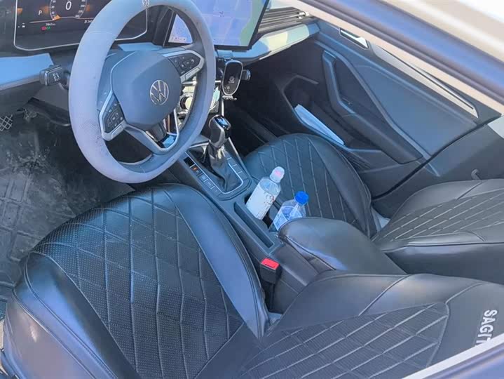 Фото 9 - Volkswagen Sagitar L