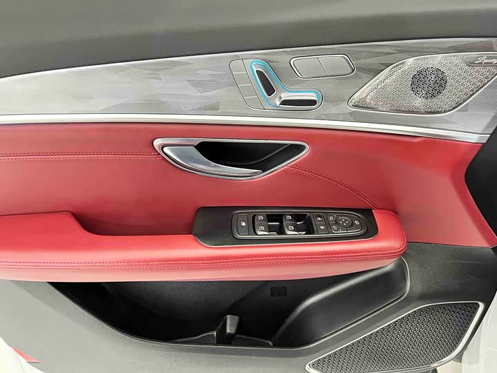 Photo 8 - Jetour X70 Plus