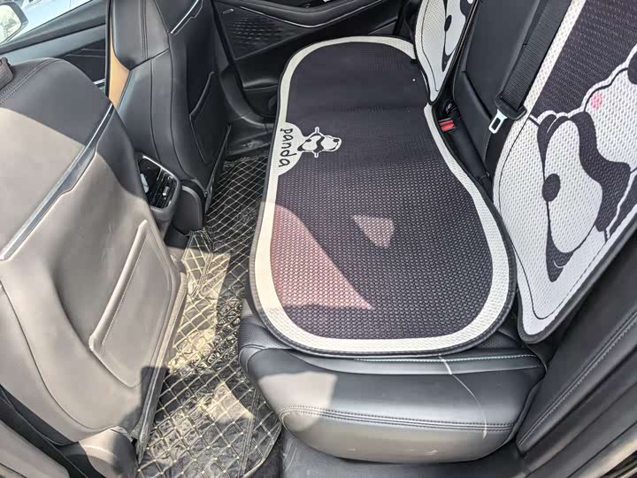 Фото 8 - Changan Deepal SL03