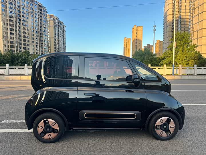 Фото 4 - Baojun KiWi EV