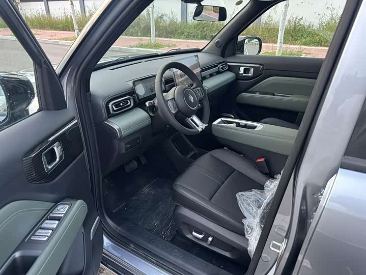 Фото 6 - Baojun Yep Plus