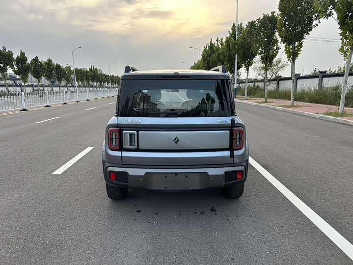 Фото 8 - Baojun Yep Plus