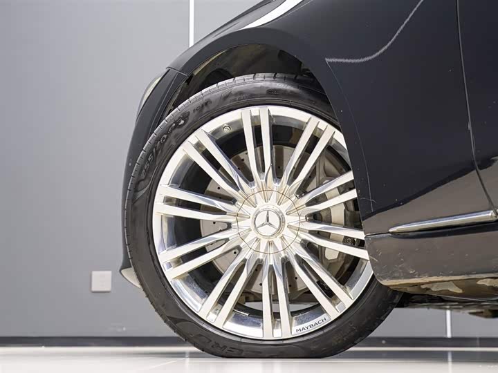 Photo 6 - Mercedes-Benz Maybach S-Class