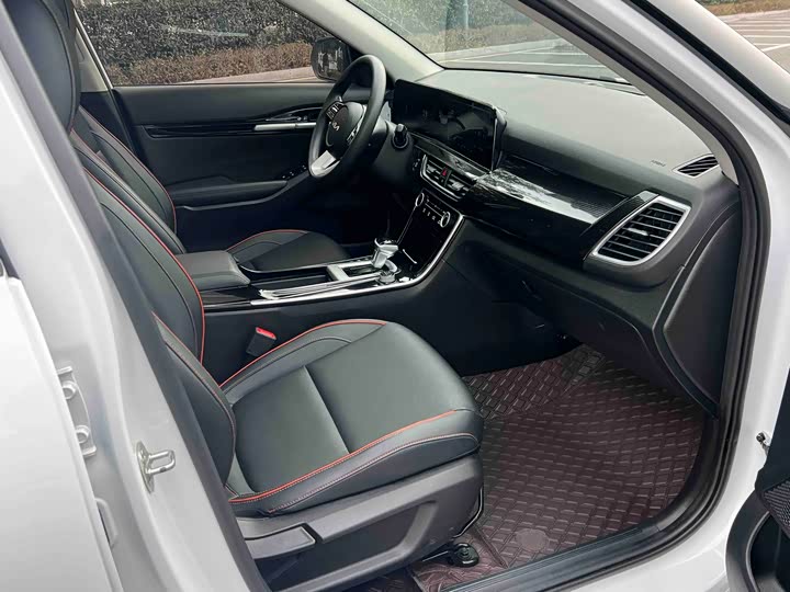 Фото 9 - Kia Seltos