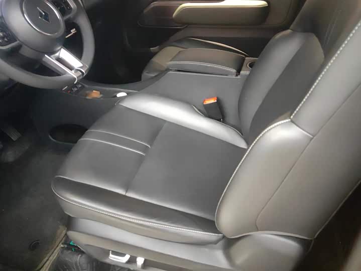 Фото 9 - Baojun Yep