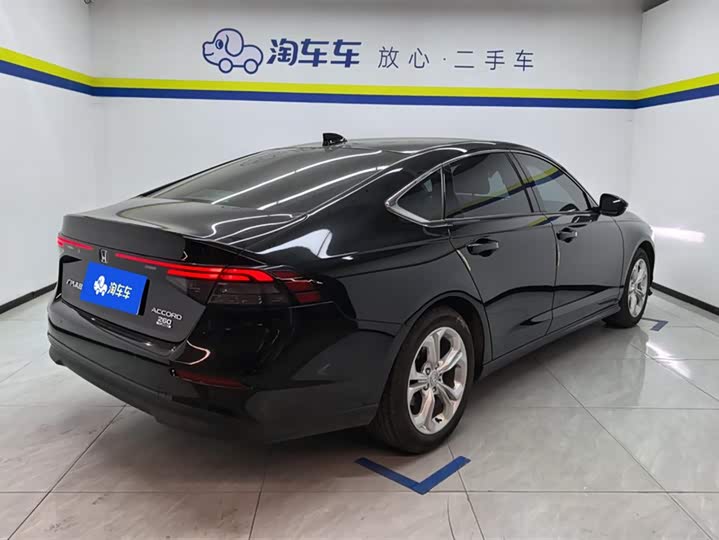 Photo 3 - Honda Accord