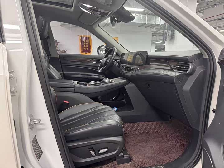 Photo 7 - Ford Equator